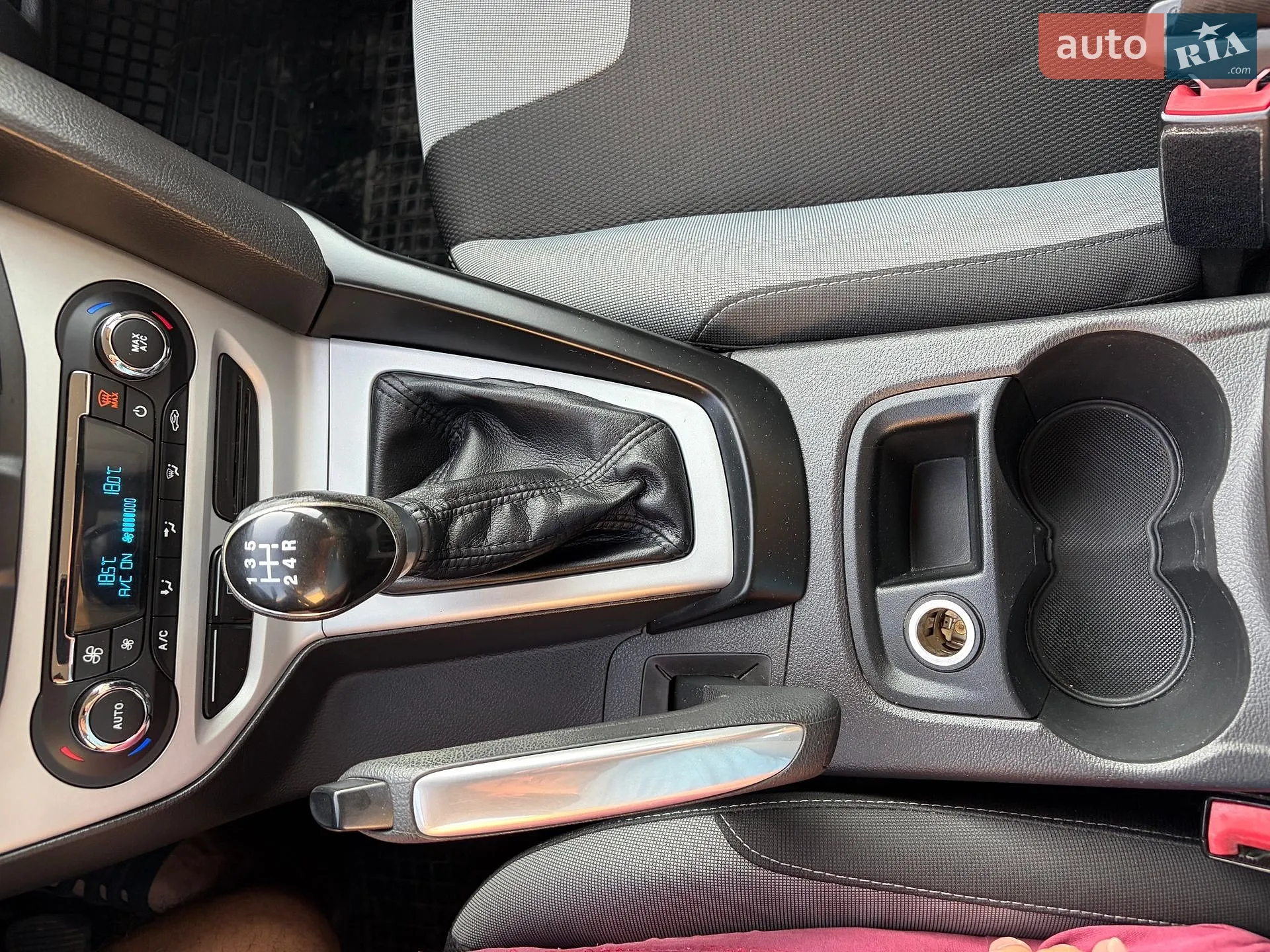 2012 Ford Focus - мініатюра 18