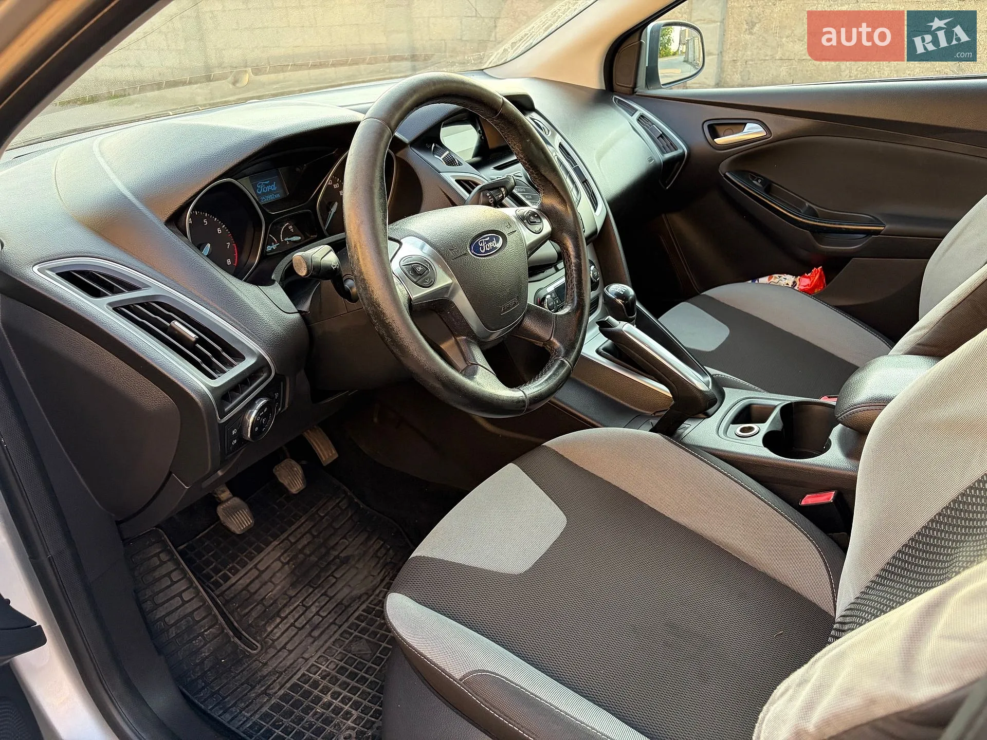 2012 Ford Focus - мініатюра 21