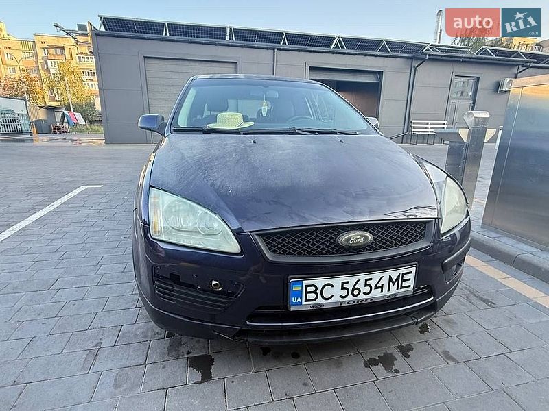 Хетчбек Ford Focus 2006 в Шептицькому