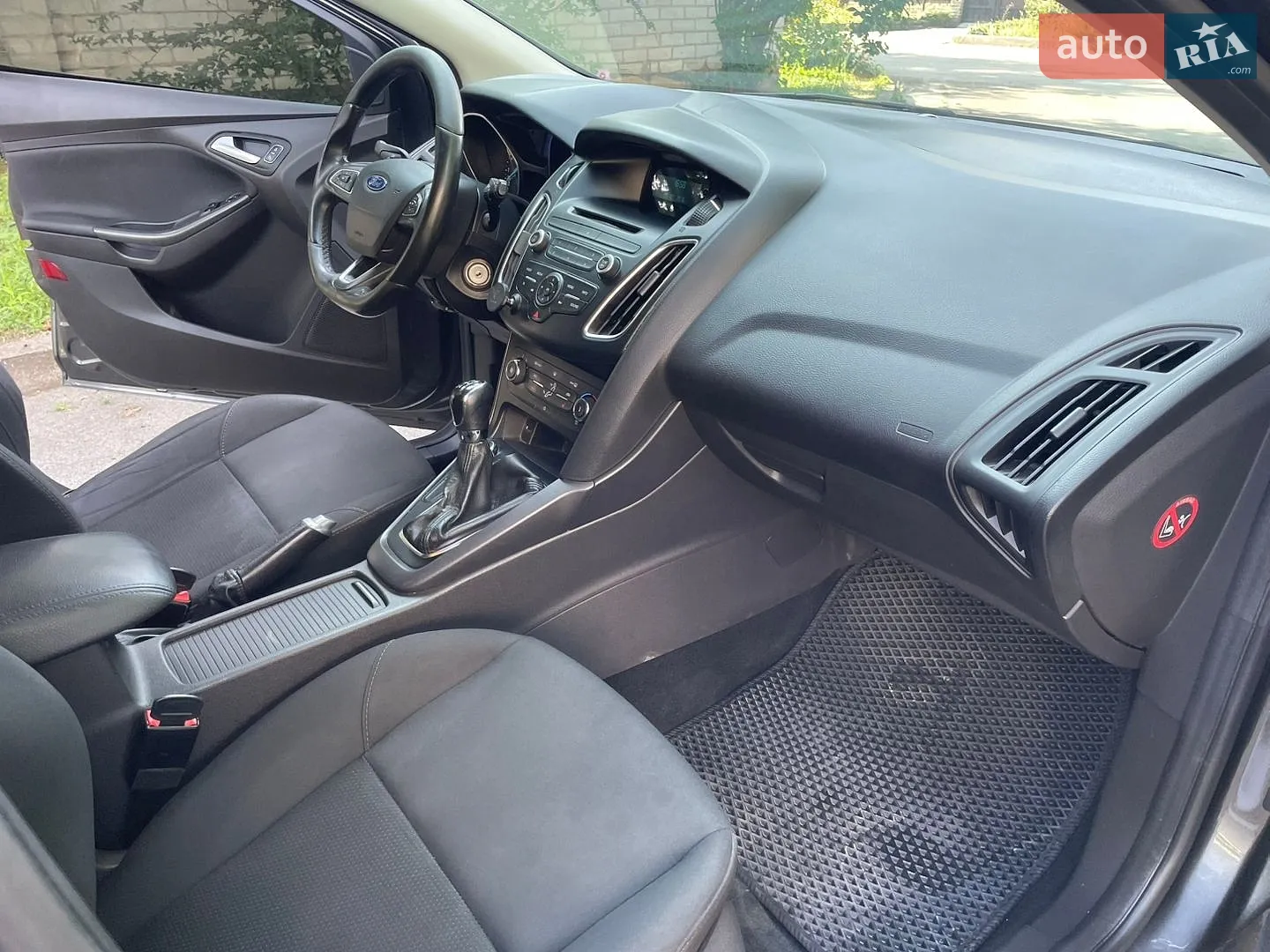 2016 Ford Focus - мініатюра 18