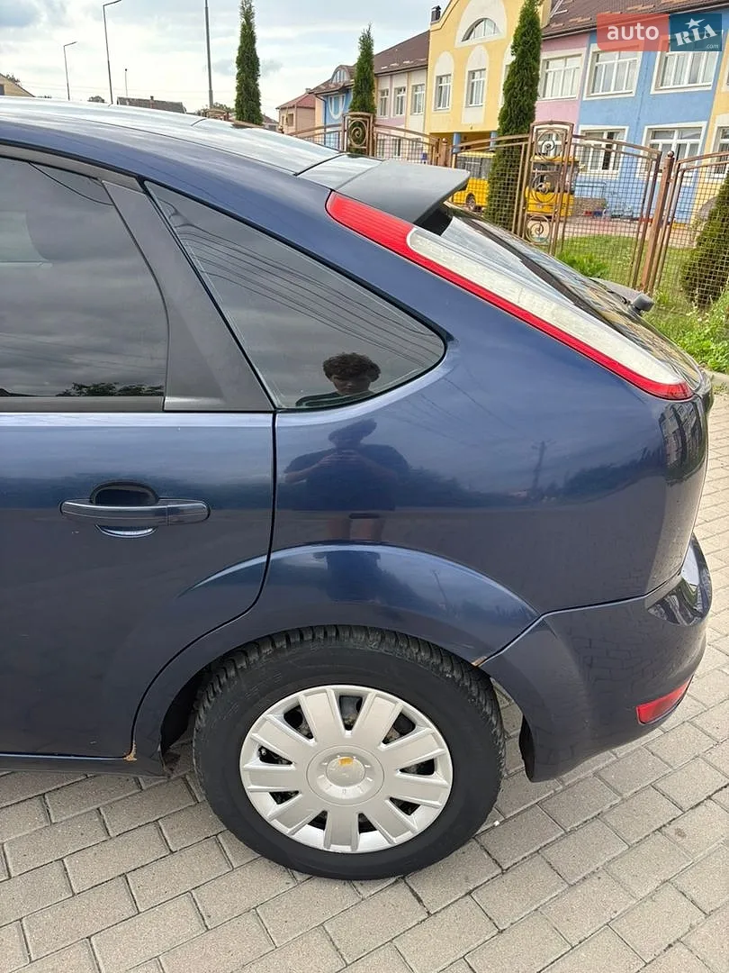 2010 Ford Focus - мініатюра 12
