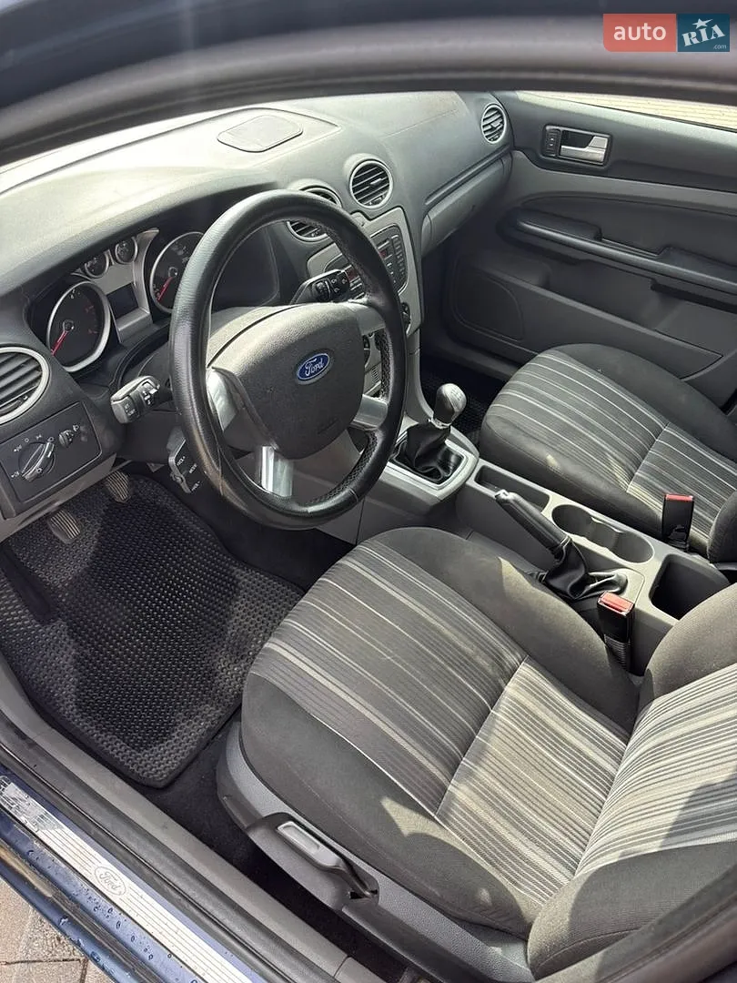 2010 Ford Focus - мініатюра 13