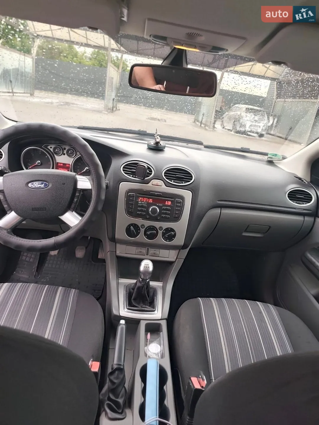 2010 Ford Focus - мініатюра 4