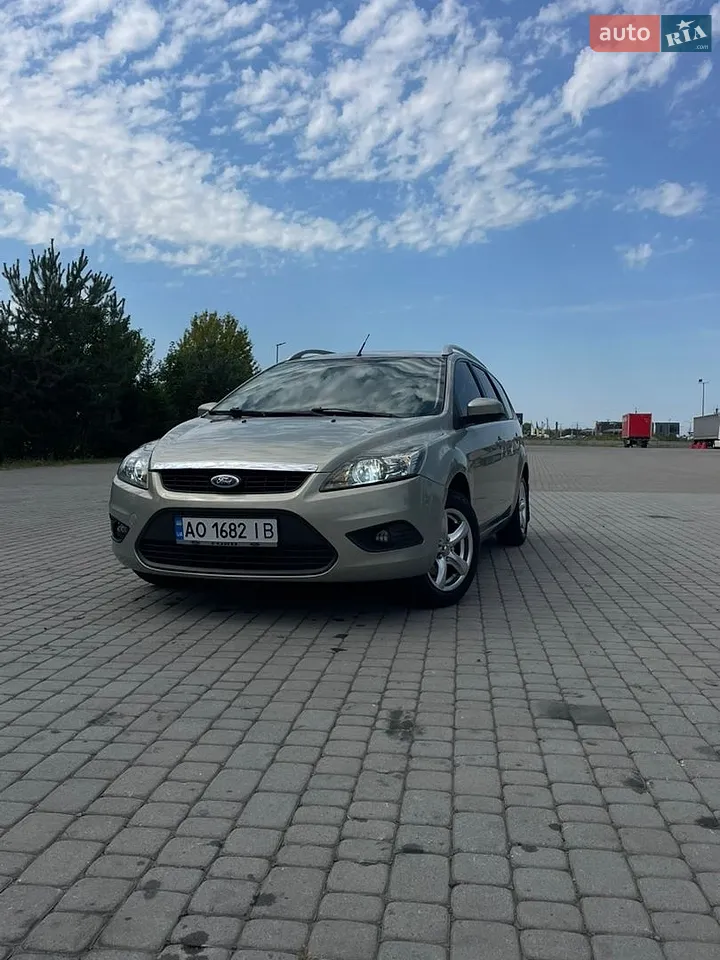 2010 Ford Focus - мініатюра 11