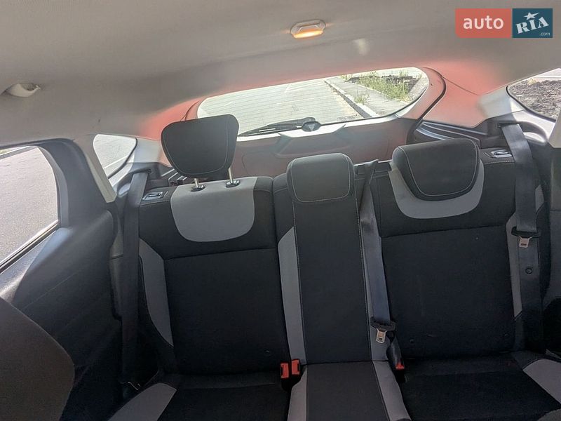 Хэтчбек Ford Focus 2013 в Киеве фото 14 Хэтчбек Ford Focus 2013 в Киеве