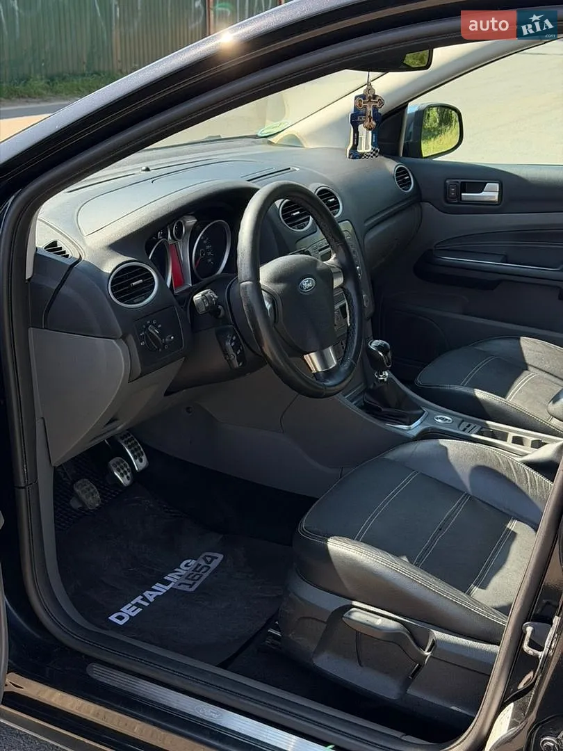 2010 Ford Focus - мініатюра 17