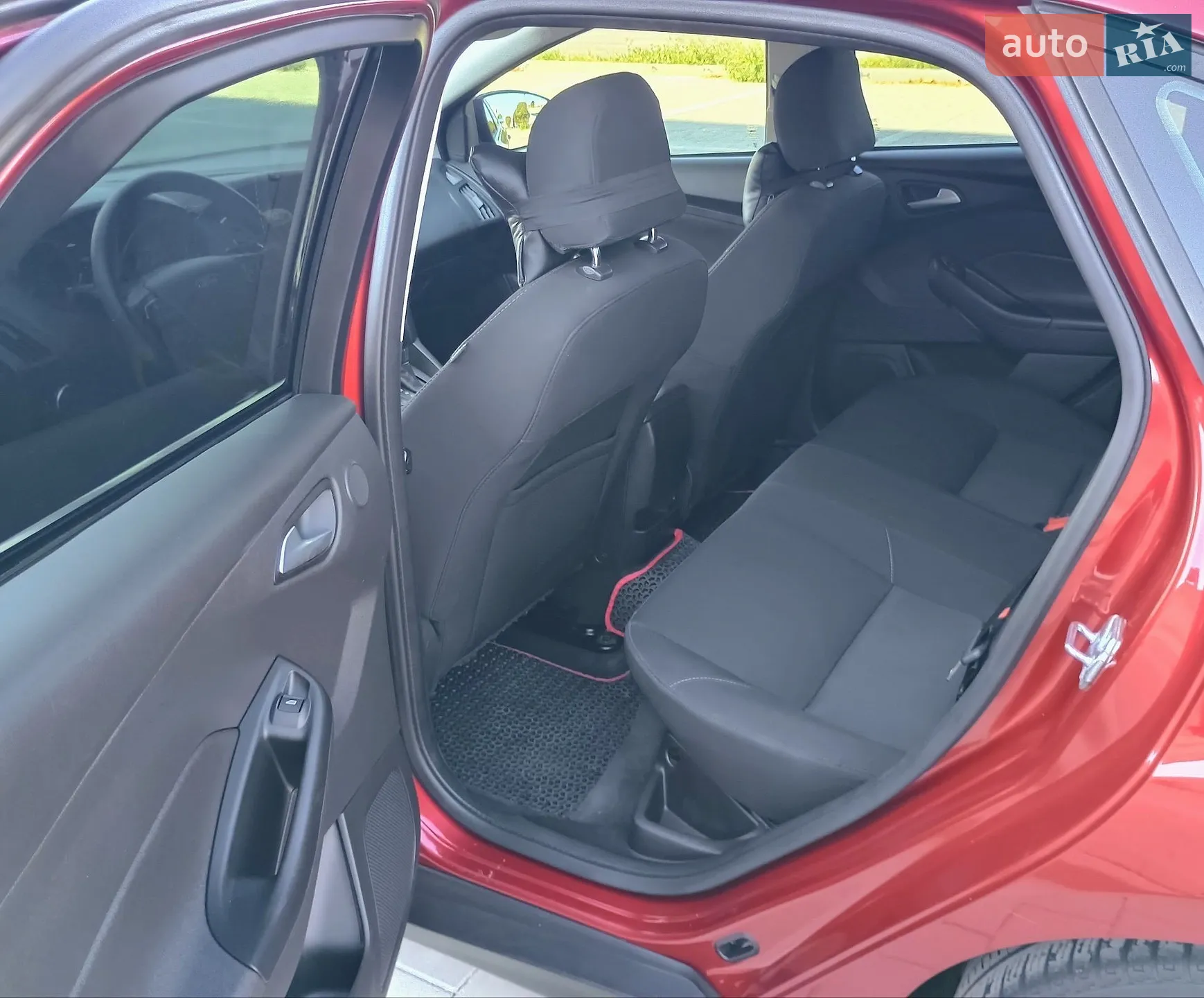 2016 Ford Focus - мініатюра 27