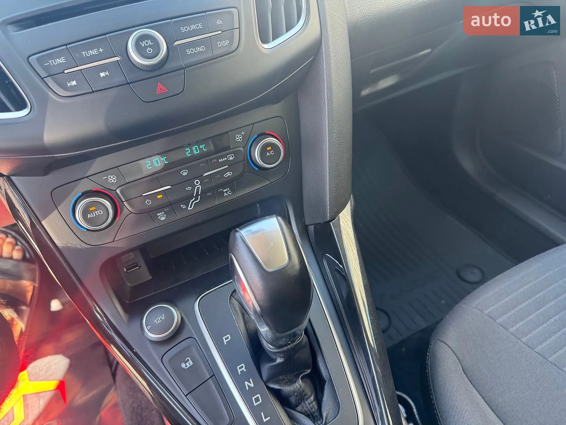 2016 Ford Focus - мініатюра 19