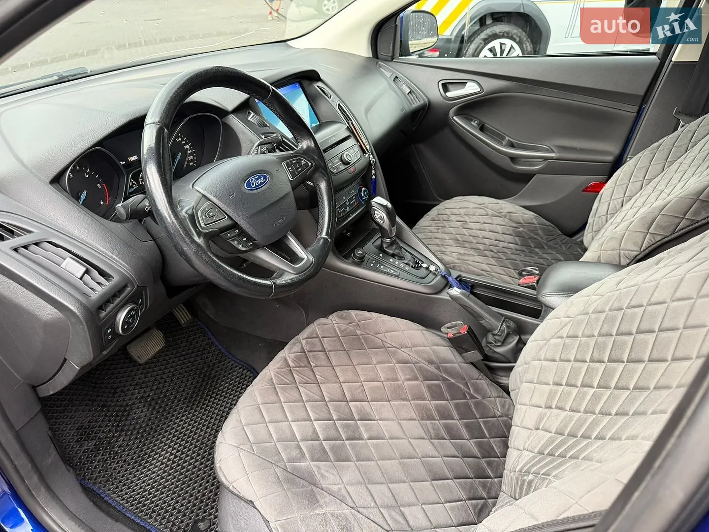 2017 Ford Focus - мініатюра 11