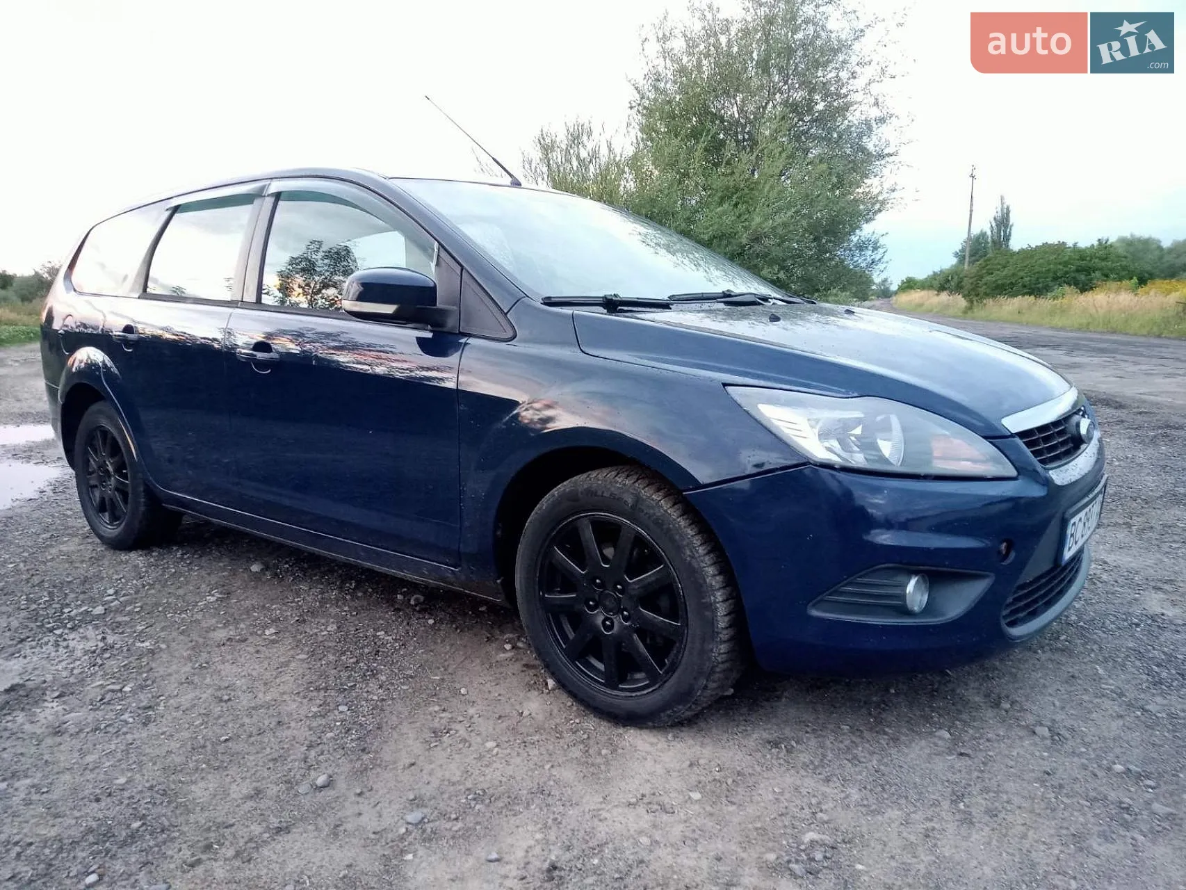 2010 Ford Focus - мініатюра 2