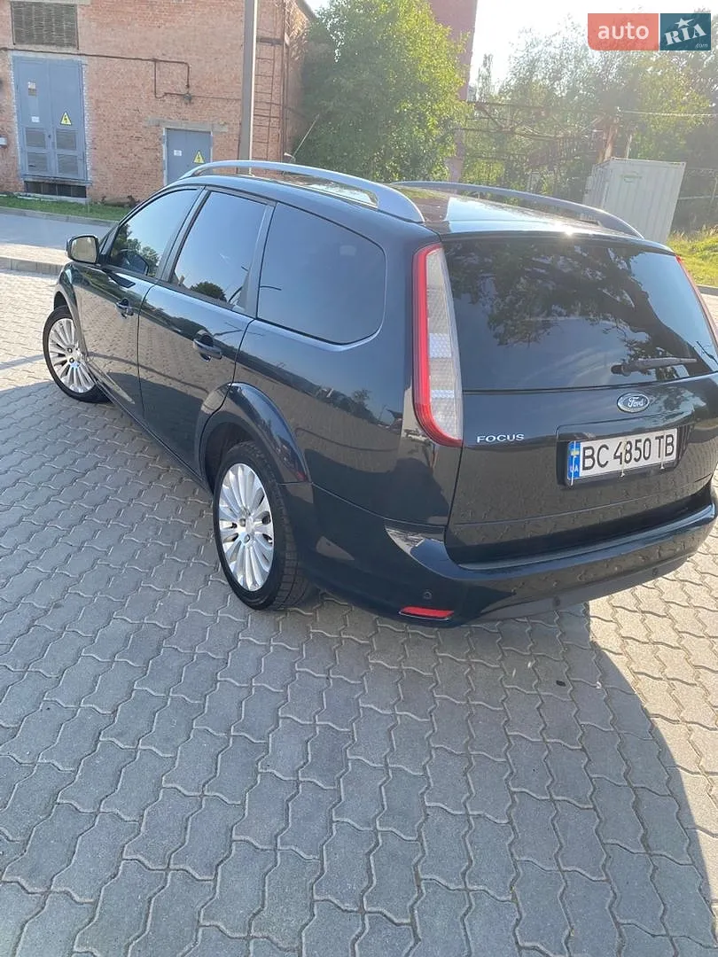 2010 Ford Focus - мініатюра 6
