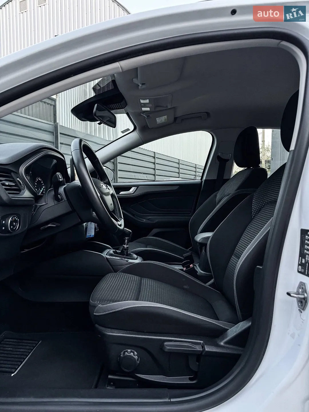 2022 Ford Focus - мініатюра 15