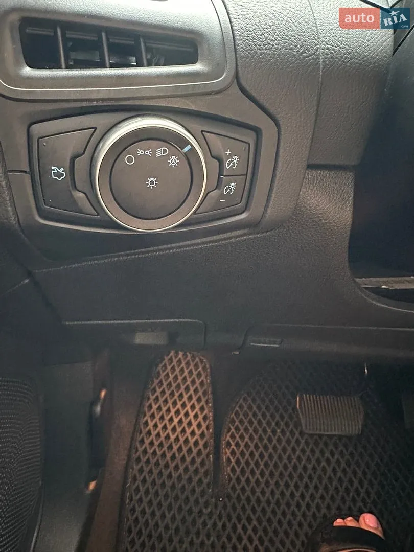 2017 Ford Focus - мініатюра 9
