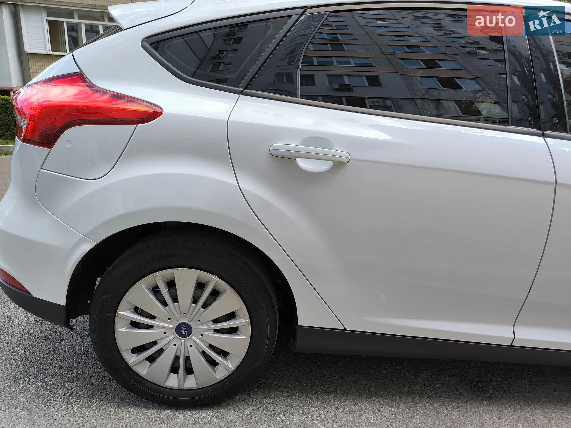 2018 Ford Focus - мініатюра 16