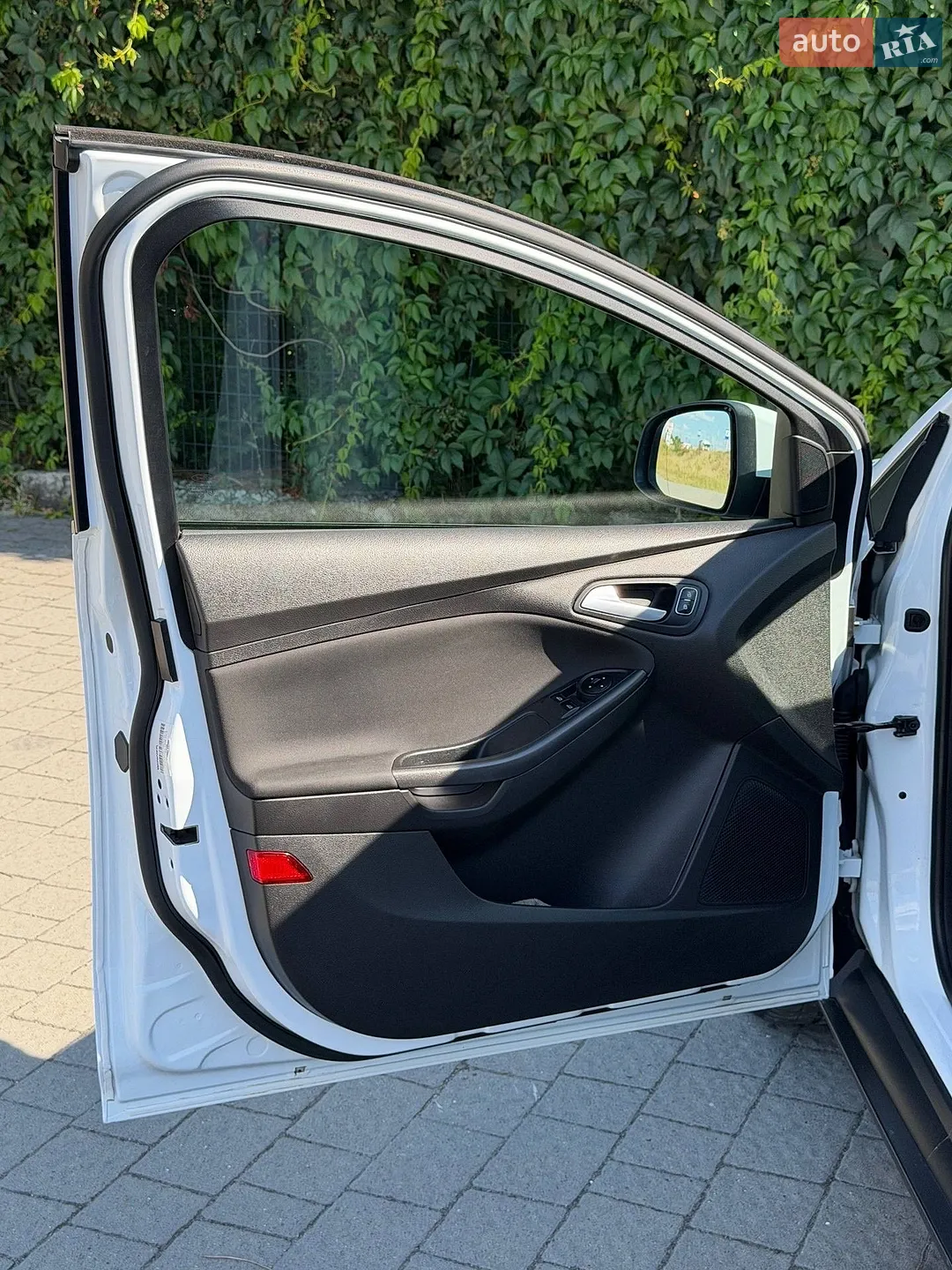 2015 Ford Focus - мініатюра 18