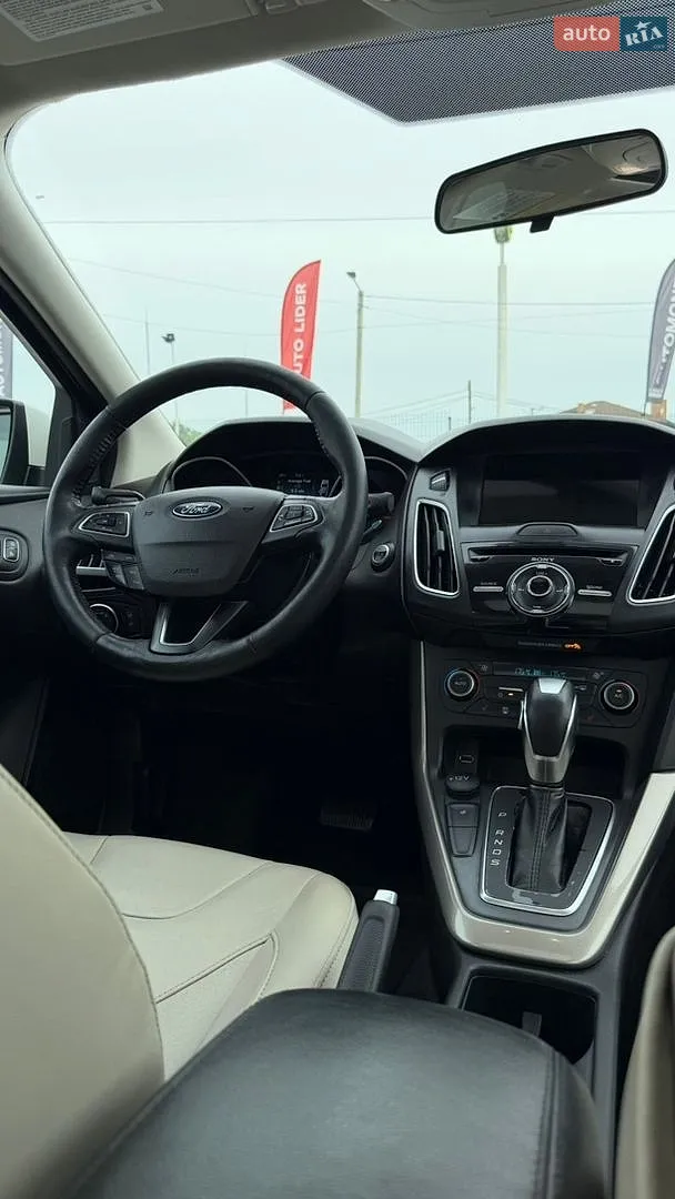2018 Ford Focus - мініатюра 18
