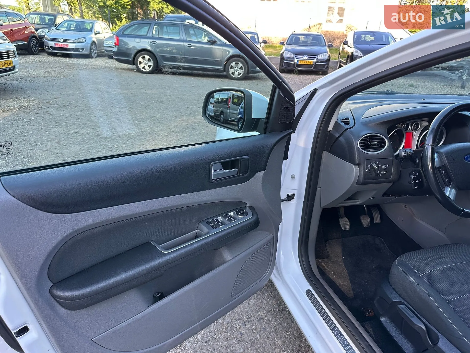 2011 Ford Focus - мініатюра 18