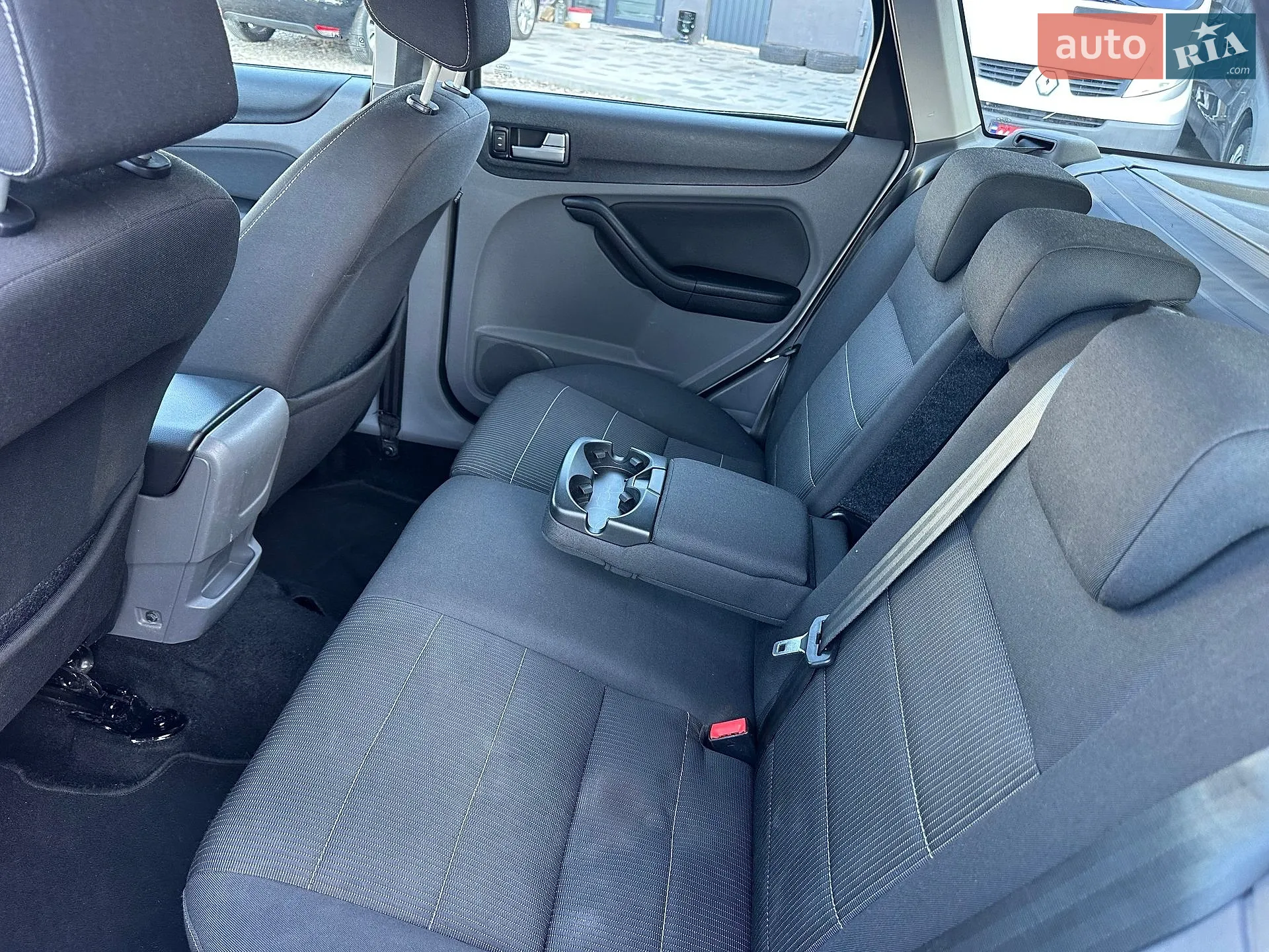 2011 Ford Focus - мініатюра 30