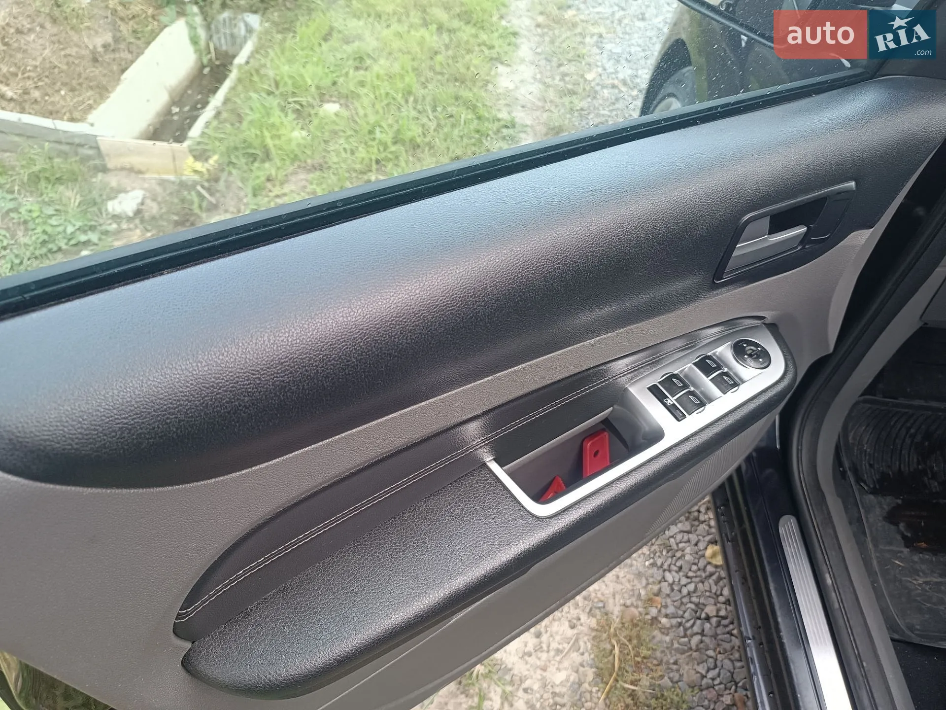 2010 Ford Focus - мініатюра 9