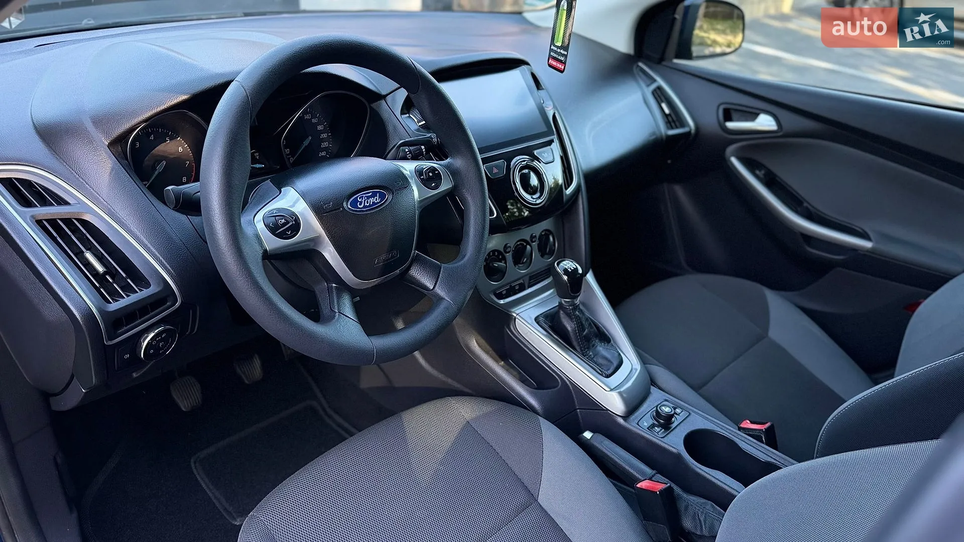 2011 Ford Focus - мініатюра 26
