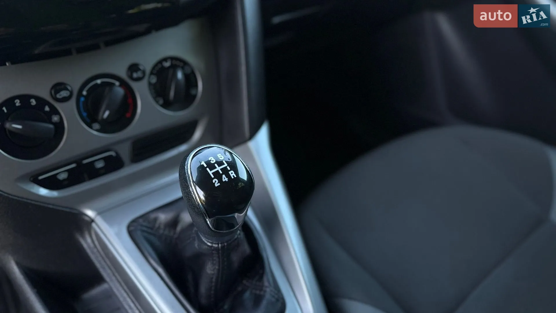 2011 Ford Focus - мініатюра 38