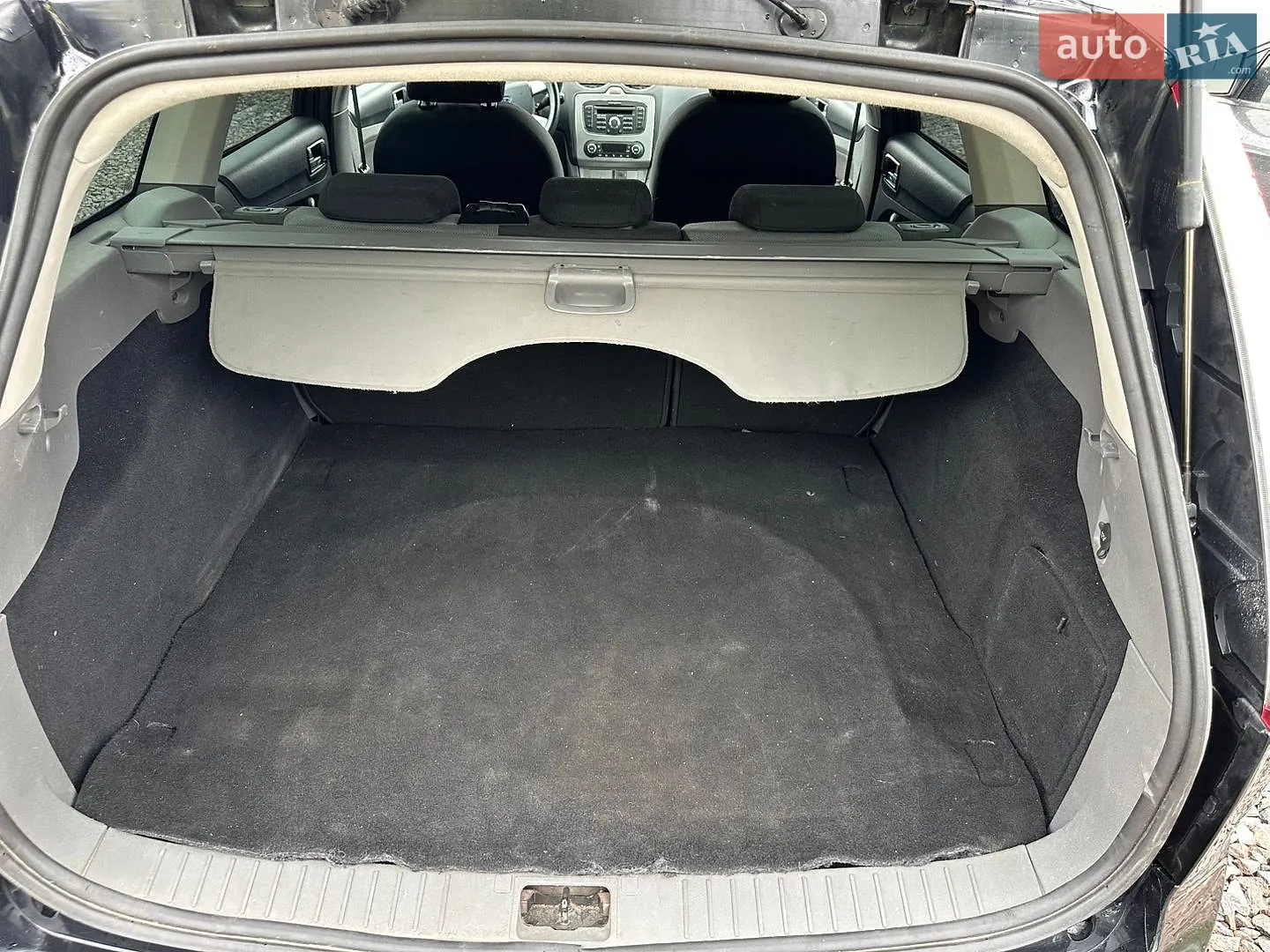 2010 Ford Focus - мініатюра 18