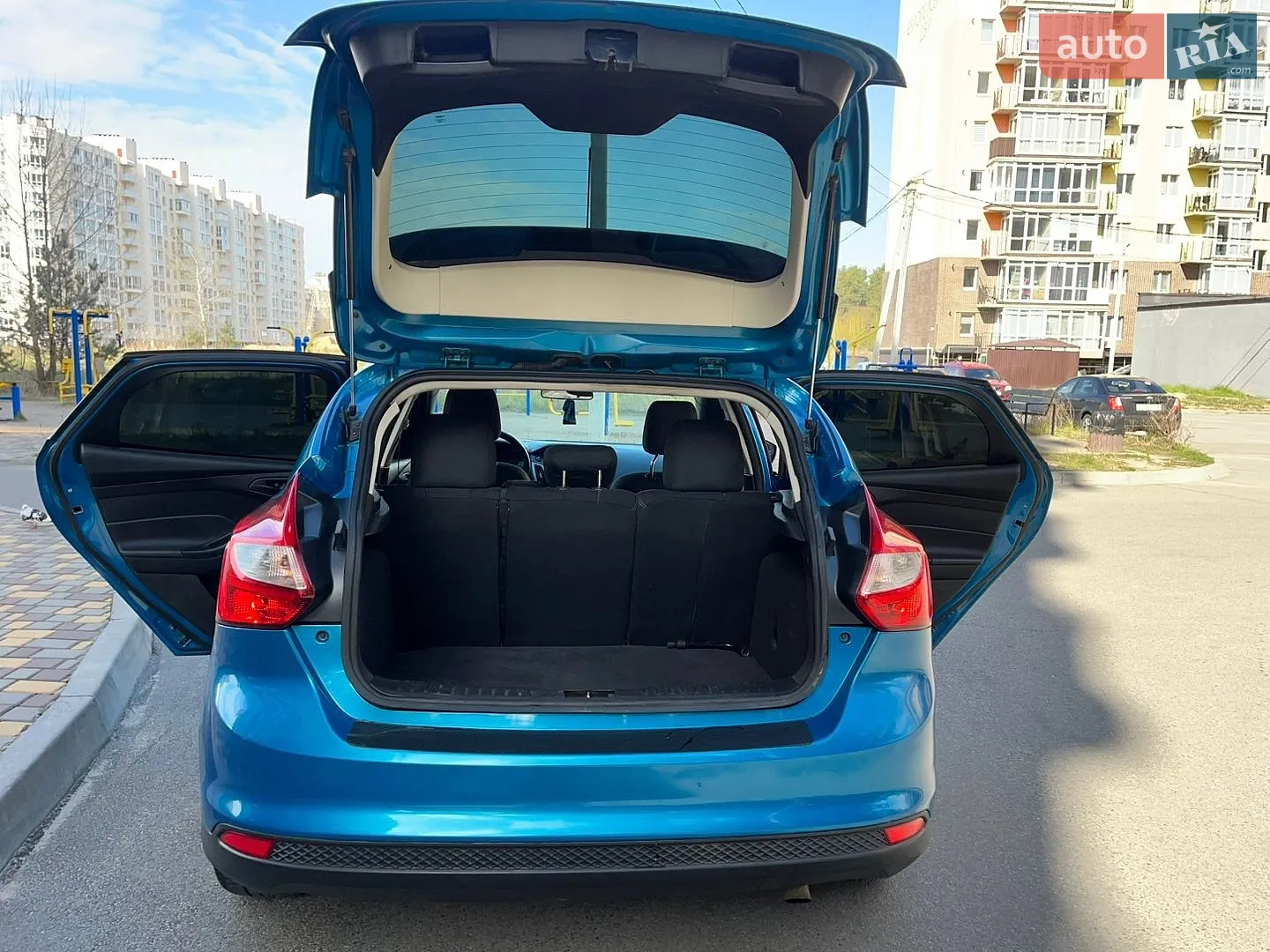 2011 Ford Focus - мініатюра 16