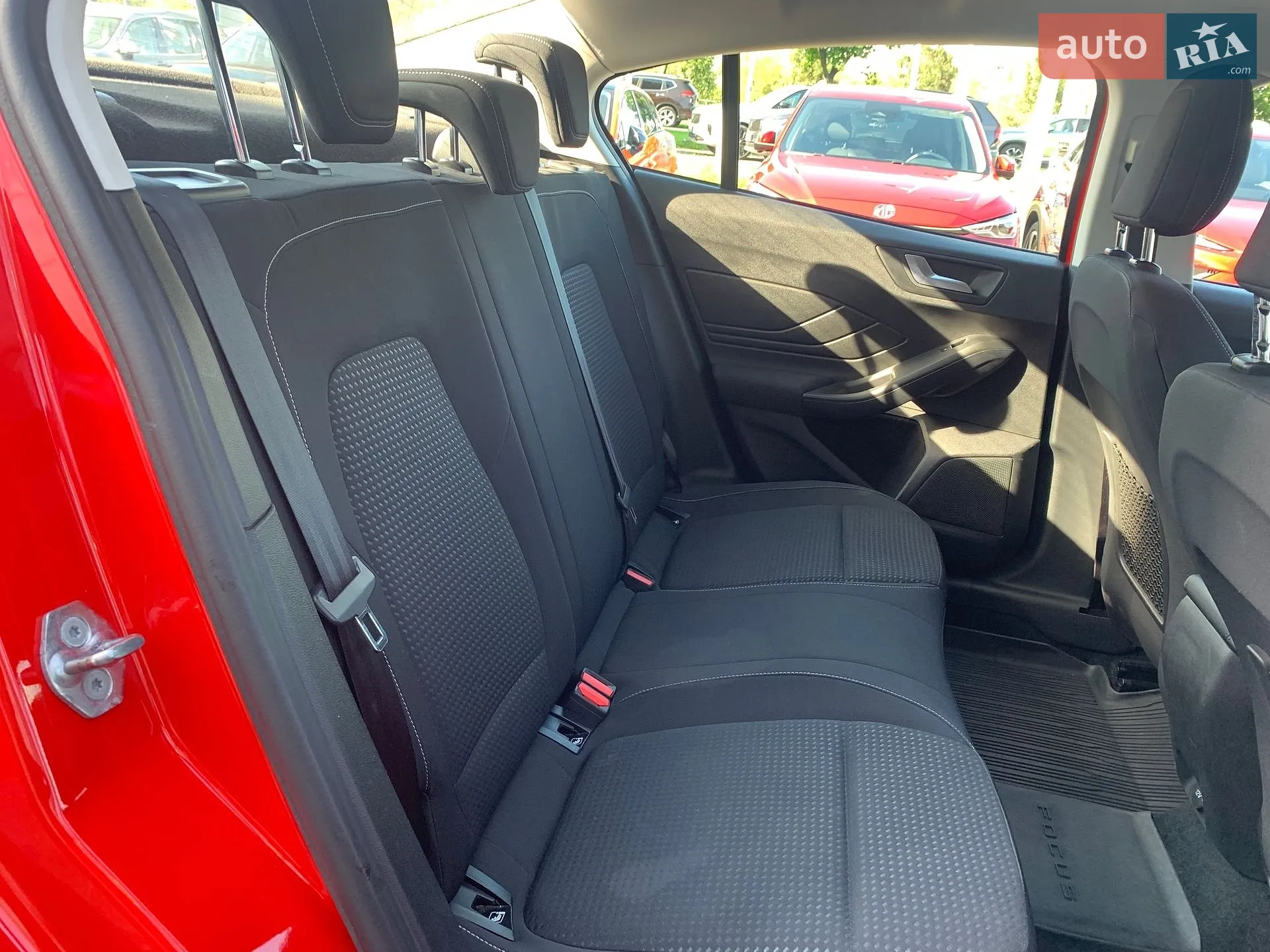 2019 Ford Focus - мініатюра 19