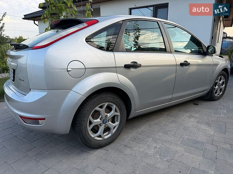 Хэтчбек Ford Focus 2011 в Житомире фото 5 Хэтчбек Ford Focus 2011 в Житомире