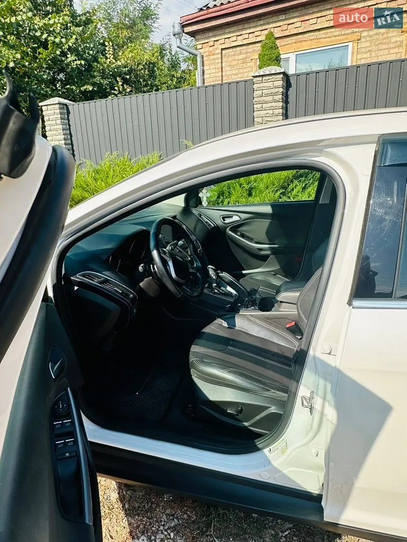 2012 Ford Focus - мініатюра 11