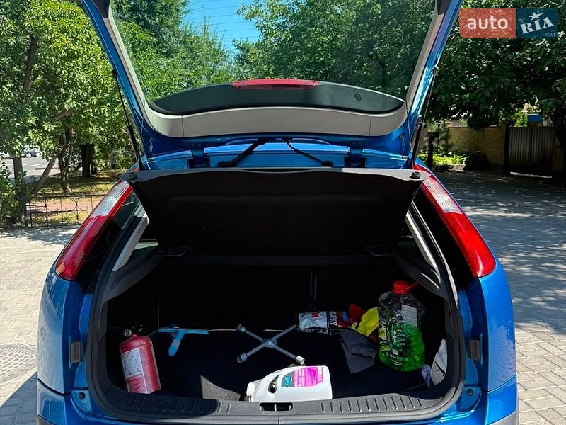 Хэтчбек Ford Focus 2007 в Днепре