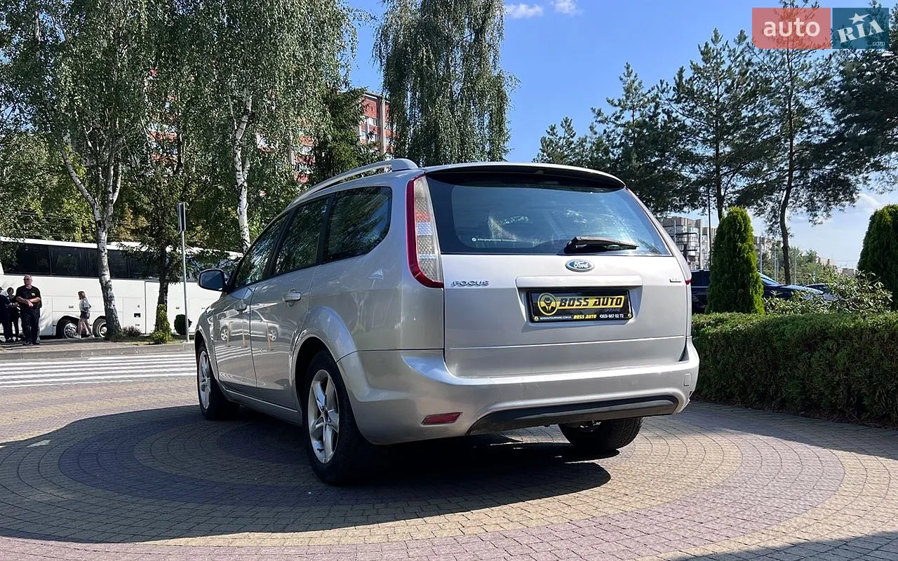 2010 Ford Focus - мініатюра 5