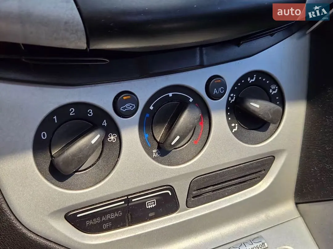 2014 Ford Focus - мініатюра 25