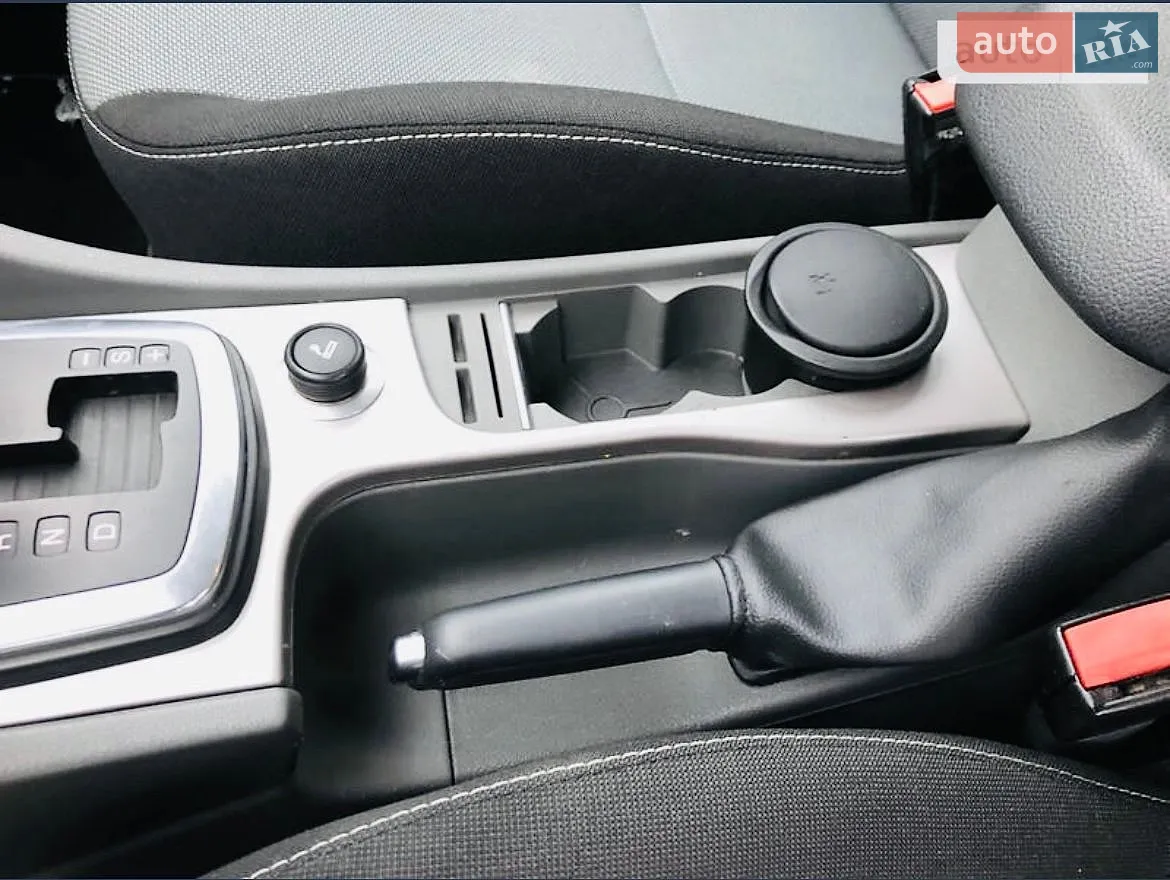 2010 Ford Focus - мініатюра 27