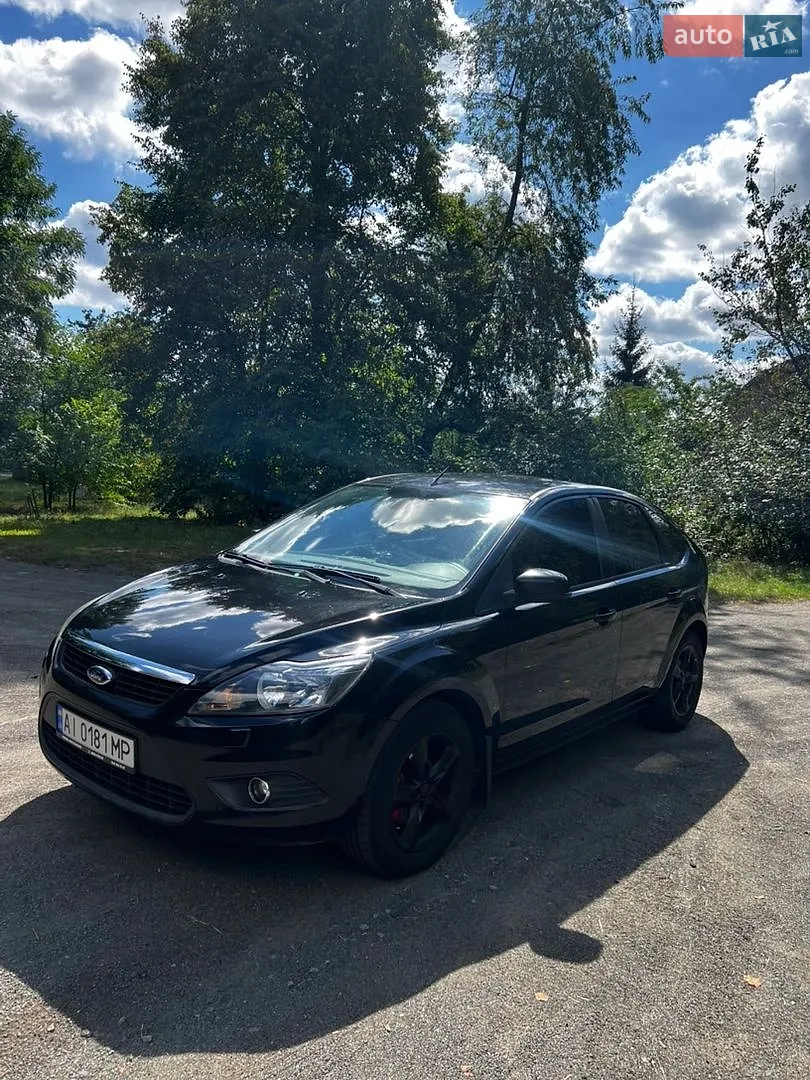 2010 Ford Focus - мініатюра 2