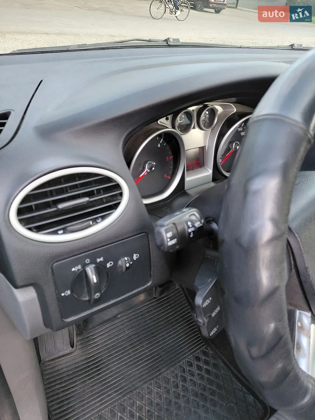 2011 Ford Focus - мініатюра 5