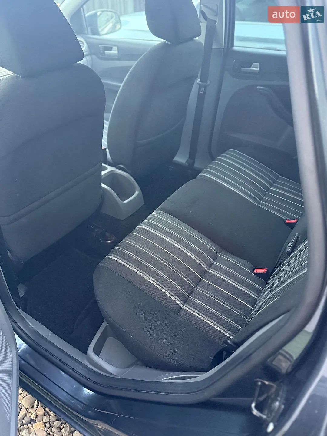 2010 Ford Focus - мініатюра 3