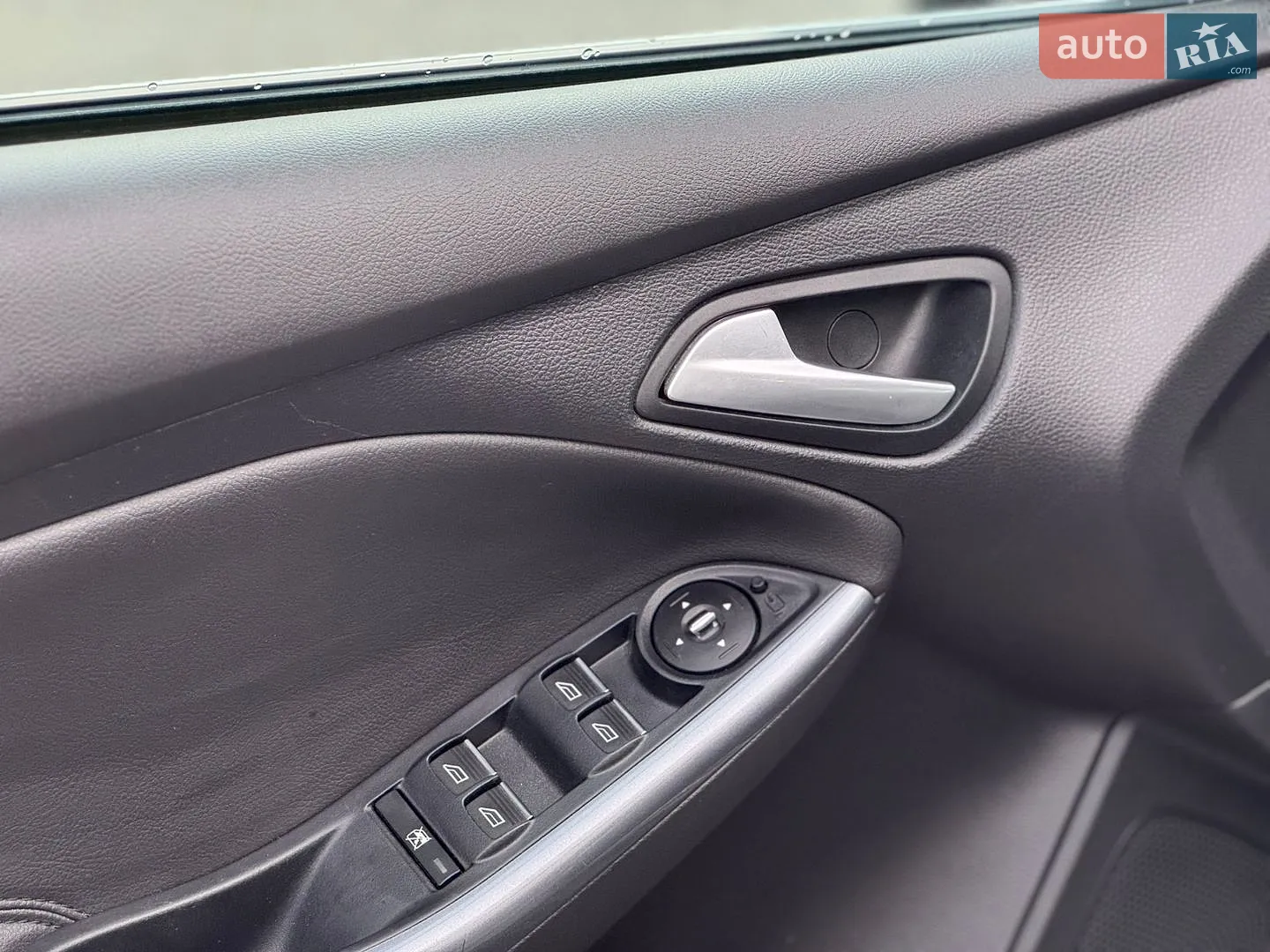 2011 Ford Focus - мініатюра 35