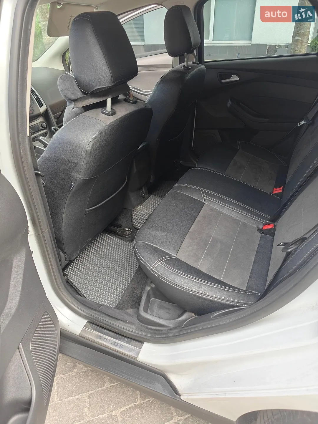 2013 Ford Focus - мініатюра 9