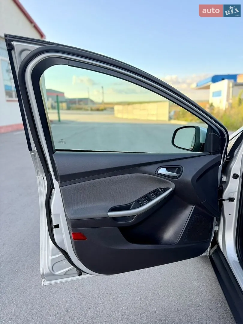 2012 Ford Focus - мініатюра 35