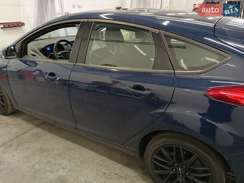 Хэтчбек Ford Focus 2011 в Буче