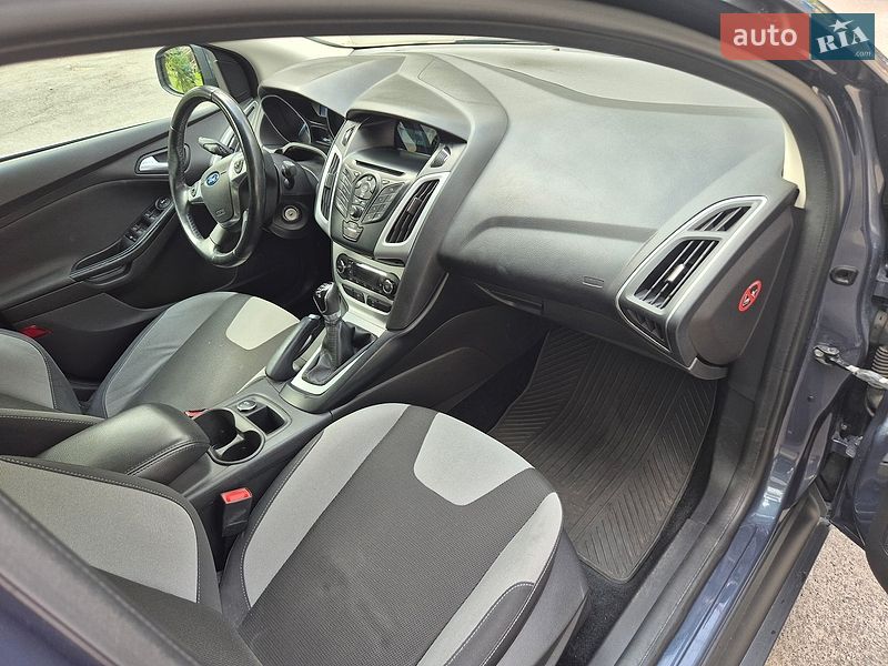 Седан Ford Focus 2014 в Тернополе