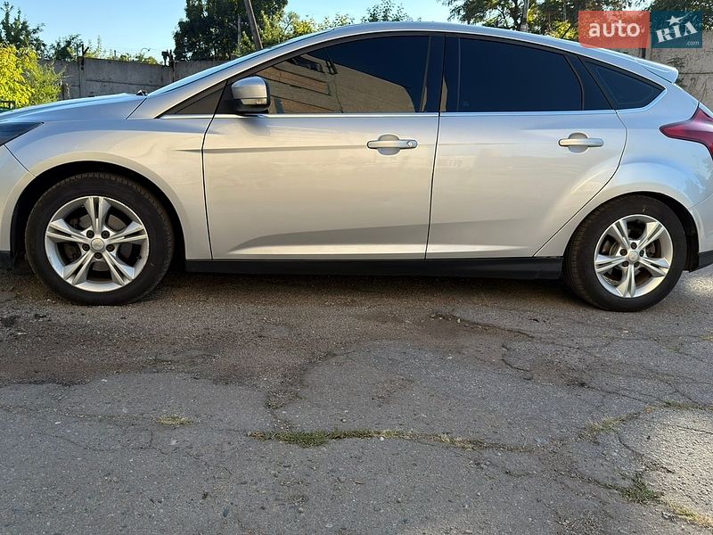 Хетчбек Ford Focus 2012 в Павлограді