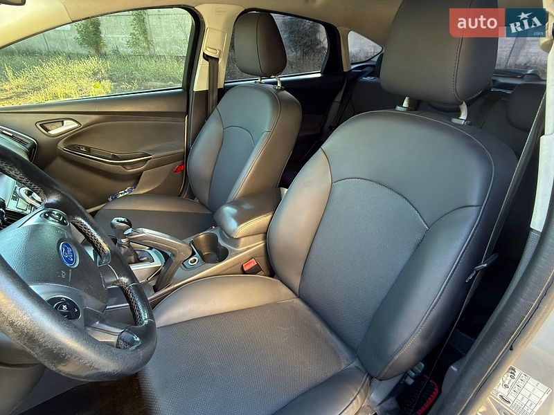 Хетчбек Ford Focus 2012 в Павлограді