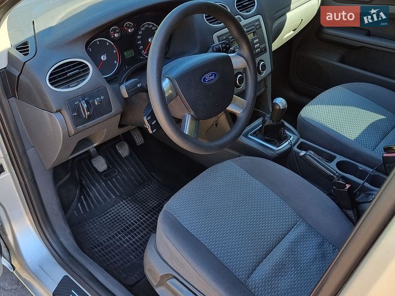 Універсал Ford Focus 2005 в Миргороді