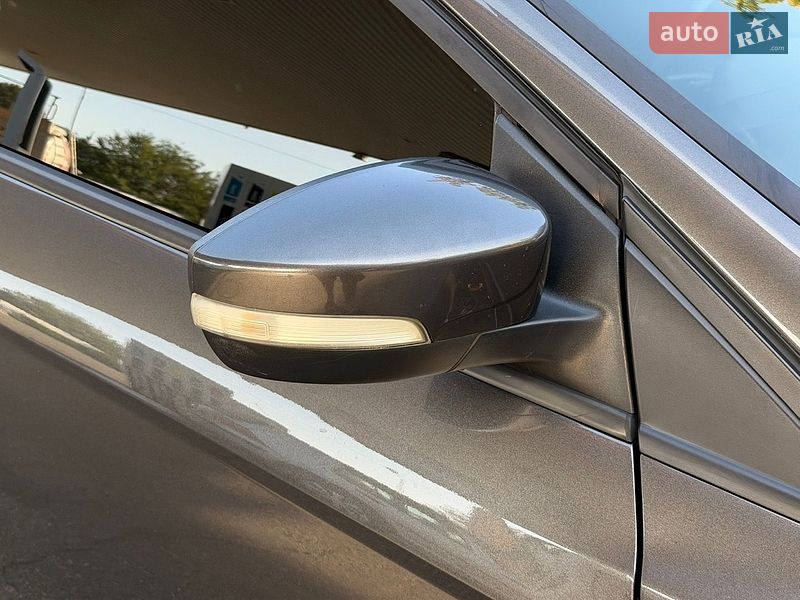 Седан Ford Focus 2015 в Дніпрі