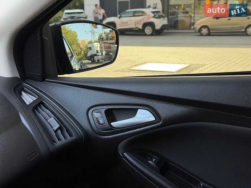 Седан Ford Focus 2015 в Дніпрі