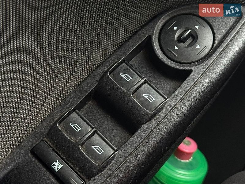 Хетчбек Ford Focus 2012 в Житомирі