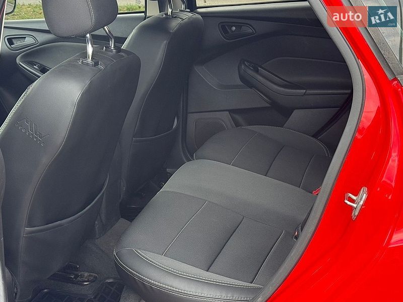 Хетчбек Ford Focus 2012 в Житомирі