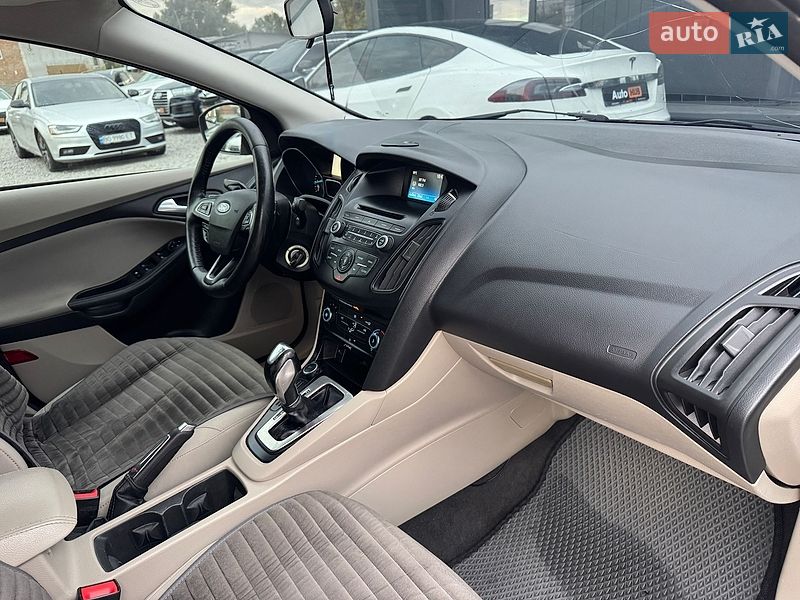 Седан Ford Focus 2015 в Полтаві